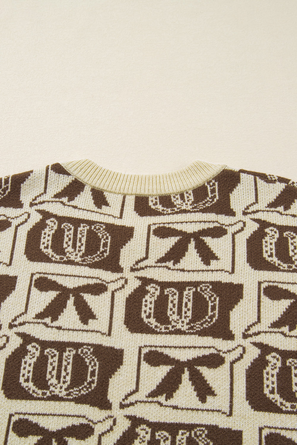 Brown Bow Horseshoe Print Checkered Plus Size Sweater