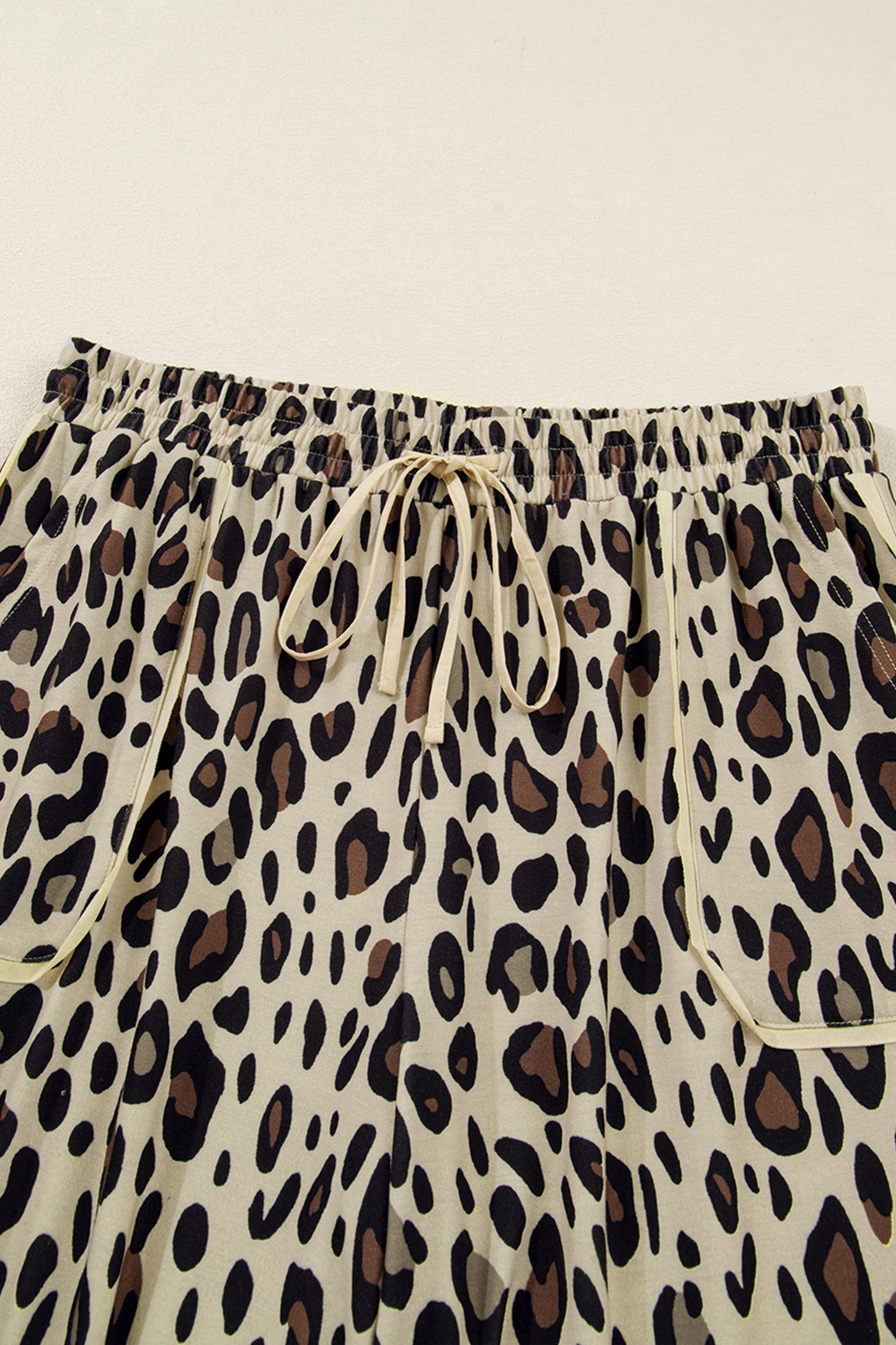 Khaki Exposed Seam Patched Pocket Plus Size Drawstring Leopard Wide Leg Pants