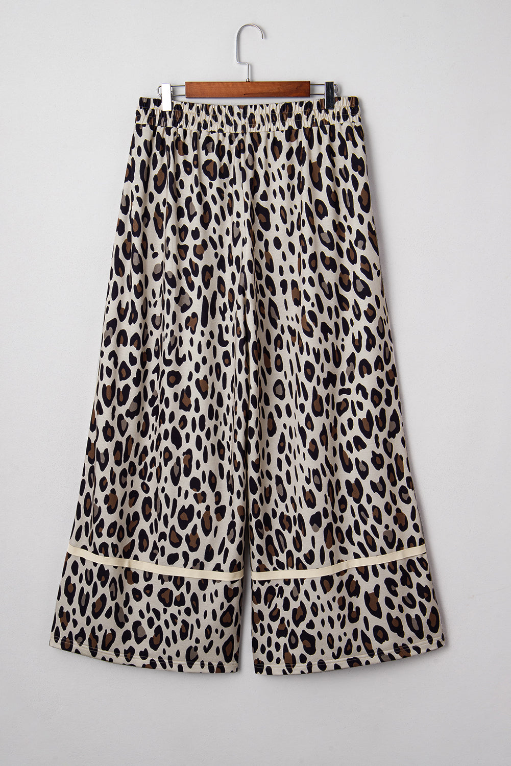 Khaki Exposed Seam Patched Pocket Plus Size Drawstring Leopard Wide Leg Pants